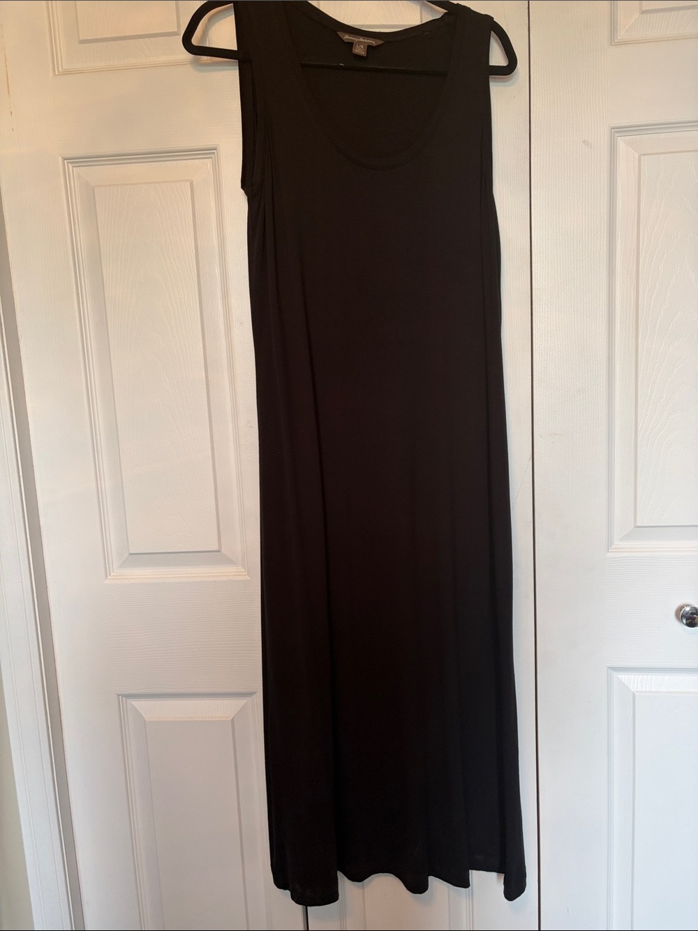 Tommy Bahama Black Sleeveless Scoop-Neck Maxi Dress